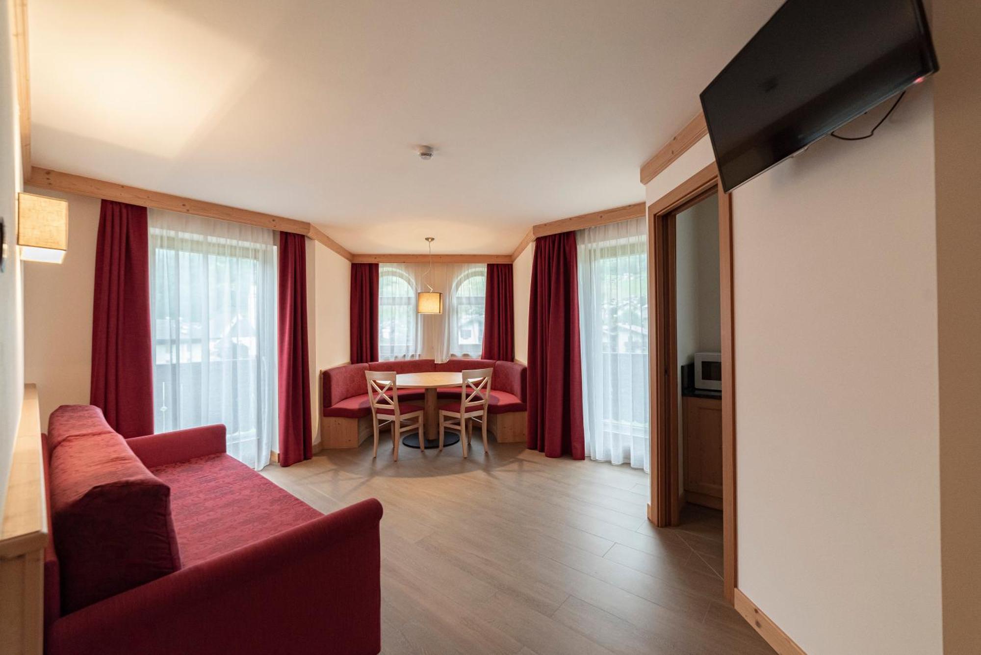 Hotel Garni Paradisi - Wellness & Spa Mezzano Εξωτερικό φωτογραφία
