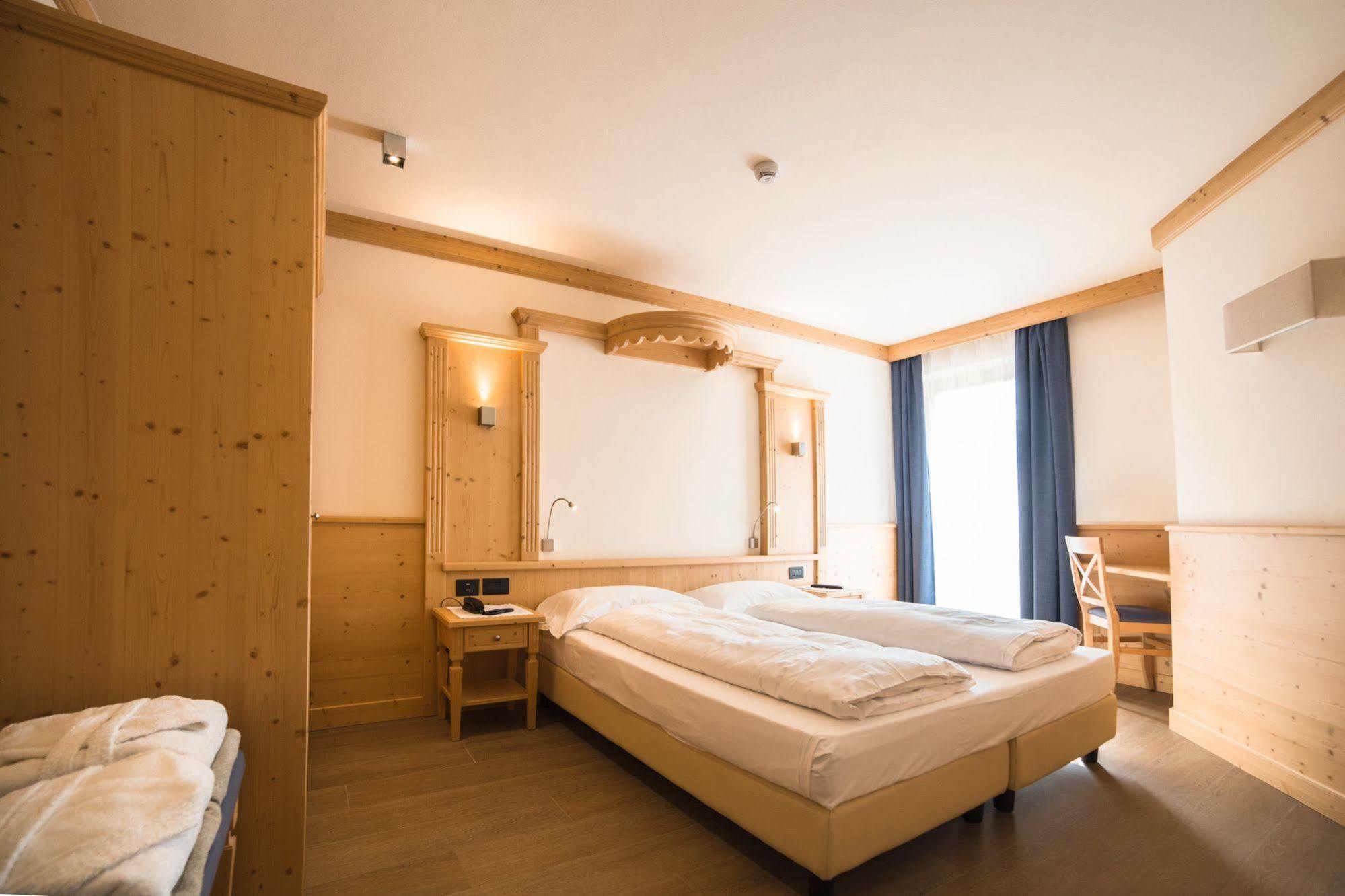 Hotel Garni Paradisi - Wellness & Spa Mezzano Εξωτερικό φωτογραφία