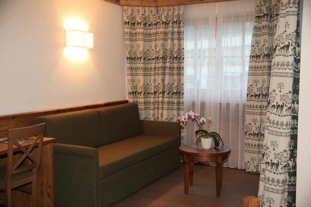 Hotel Garni Paradisi - Wellness & Spa Mezzano Εξωτερικό φωτογραφία