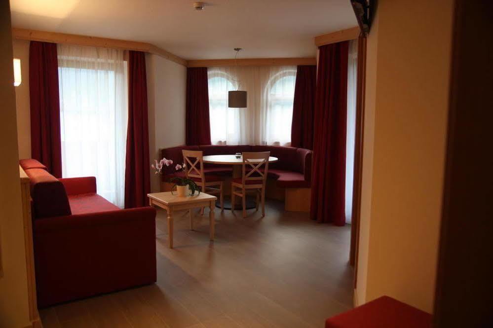 Hotel Garni Paradisi - Wellness & Spa Mezzano Εξωτερικό φωτογραφία