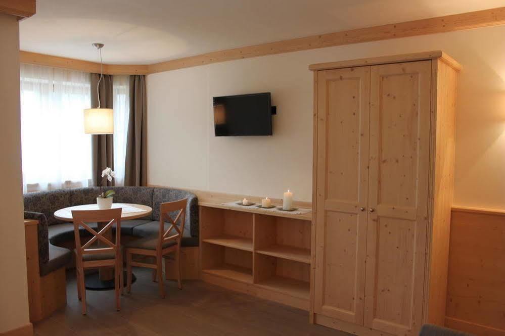 Hotel Garni Paradisi - Wellness & Spa Mezzano Εξωτερικό φωτογραφία